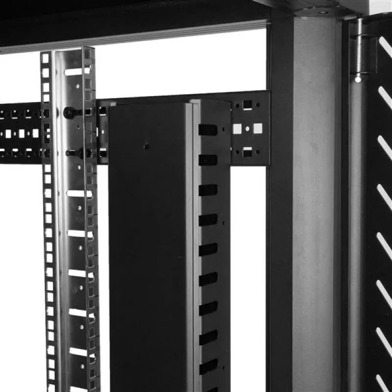 StarTech.com vertikālais kabeļu organizators ar pirkstu kanāliem – 0U – 3 pēdas