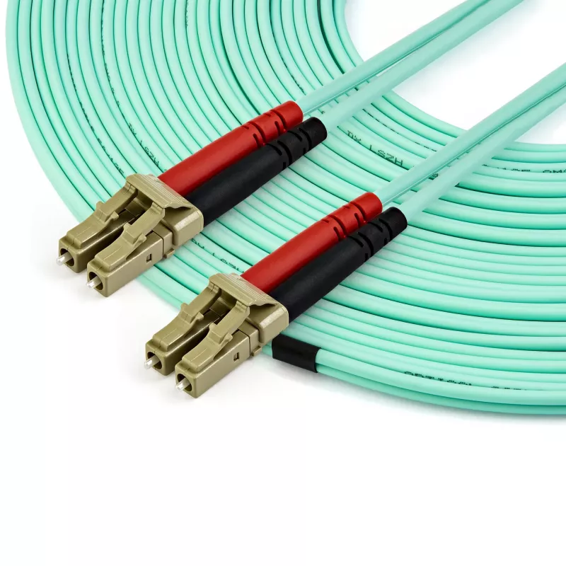 StarTech.com 15m (50ft) LC/UPC uz LC/UPC OM3 daudzmodu optiskās šķiedras kabelis, pilnduplekss 50/125µm Zipcord šķiedras kabelis, 100G, zemi ievades zudumi, LSZH šķiedras džempera vads