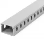 StarTech.com Open Slot kabeļu pārvaldības kanāls ar pārsegu, 1-1/2 collas (38 mm) P x 1 colla (25 mm) A - 6,5 pēdas (2 m) garš - 1/4 collas (8 mm) spraugas, PVC tīkla kabeļu slēpnis/sienas vadu kanāls, maks. 20 kabeļi, iekļauts UL sarakstā