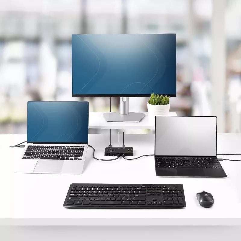 StarTech.com 2 portu USB-C KVM slēdzis, viens 4K 60 Hz HDMI monitors, divi 100 W jaudas padeves caurlaides porti, barošana no kopnes, saderīgs ar USB Type-C/USB4/Thunderbolt 3/4 – mazs formas faktors