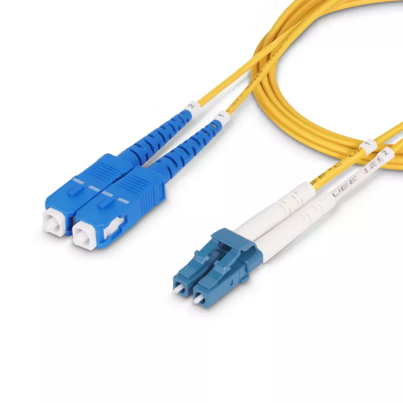 StarTech.com 20m (65.6 pēdas) LC uz SC (UPC) OS2 vienmoda dupleksā optiskās šķiedras kabelis, 9/125µm, 100G, lieces nejutīgs, zemi ievades zudumi - LSZH optiskās šķiedras džempera vads