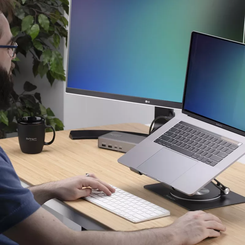 StarTech.com Rotējošs klēpjdatora statīvs, 360° grozāms, ergonomisks galda pacēlājs datoram, paaugstināta pamatne ar regulējamu slīpumu, maks. 5 kg, alumīnija konstrukcija, pārnēsājams dizains