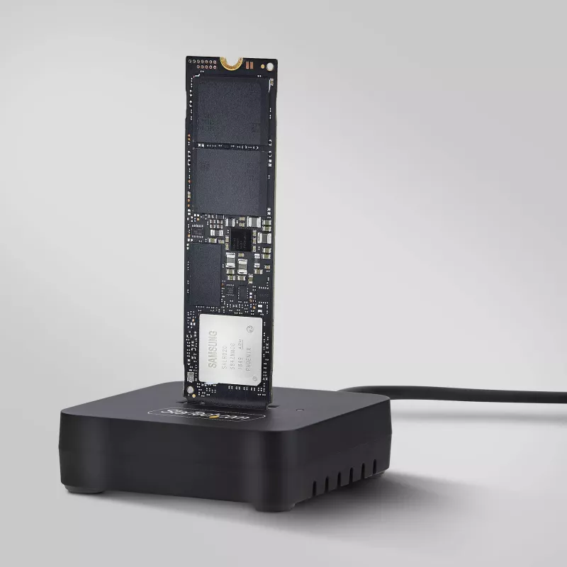 StarTech.com - Schnittstellenadapter - M.2 2280, M.2 2242, M.2 2230, M.2 2260 (M.2 2280, M.2 2242, M.2 2260, M.2 2230) - M.2 NVMe Card - USB 3.2 (Gen 