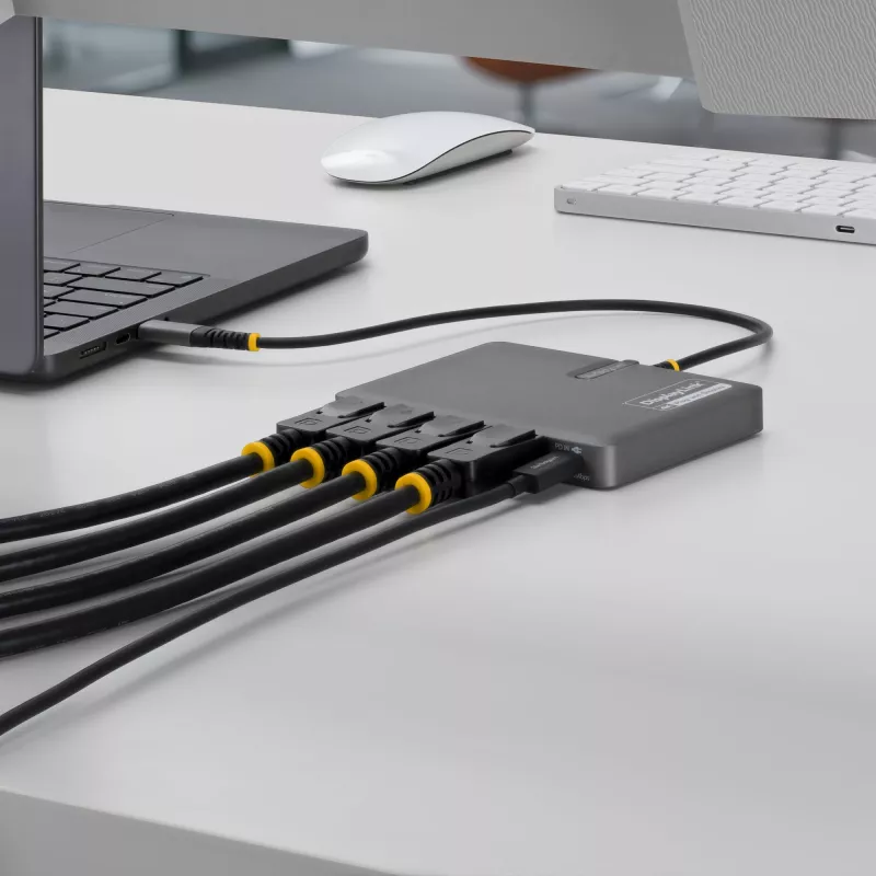 StarTech.com USB-C uz četru monitoru darbstacijas adapteris, 4K 60Hz DisplayPort, 140W PD caurlaides uzlāde klēpjdatoram, USB ports bezvadu tastatūrai / pelei, TAA