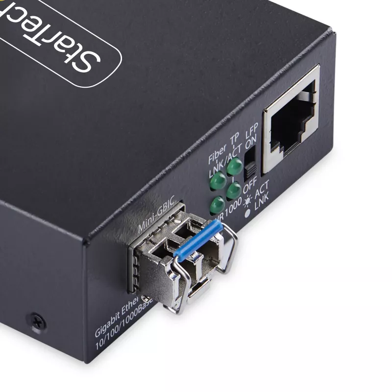 StarTech.com Gigabit Ethernet varu-optiskās šķiedras multivides pārveidotājs, VM LC, 40 km, 10/100/1000 Mb/s, RJ45 uz LC, pilnībā metālisks, 9K jumbo kadri, TAA atbilstošs
