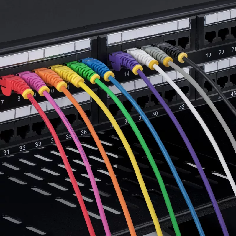 StarTech.com 25cm Melns plāns CAT6 Ethernet kabelis, Snagless, 100W PoE, UTP, LSZH, 28AWG Pure Bare Copper Wire, plāns RJ45 tīkls Patch Cord w/Strain Reliefs, Individually Tested