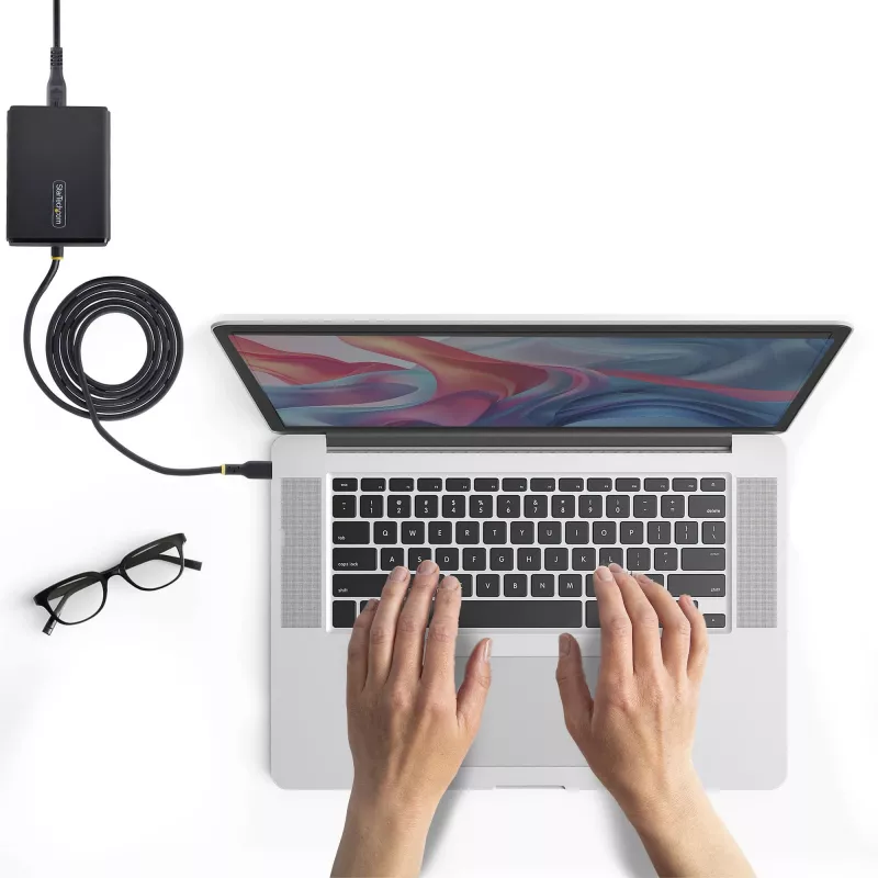 StarTech.com 100 W USB-C klēpjdatora lādētājs ar 1,5 m iebūvētu USB-C kabeli, barošanas adaptera ķieģelis Dell, XPS, HP ProBook, MacBook Pro, Microsoft Surface Pro ierīcēm