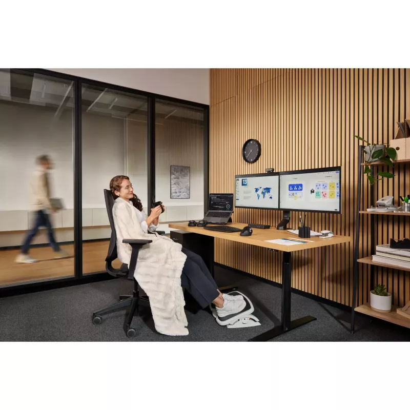 Kensington SmartFit Easy Riser portatīvā datora dzesēšanas statīvs – melns