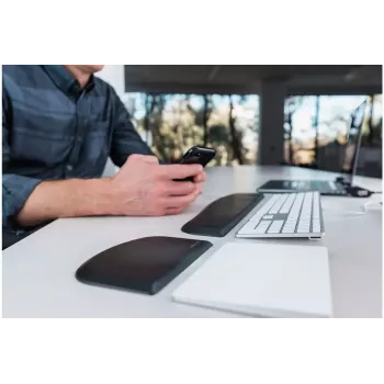 Plaukstas pamatne plāniem tastatūras Kensington ErgoSoft K52800WW