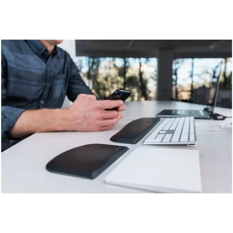 Plaukstas pamatne plāniem tastatūras Kensington ErgoSoft K52800WW