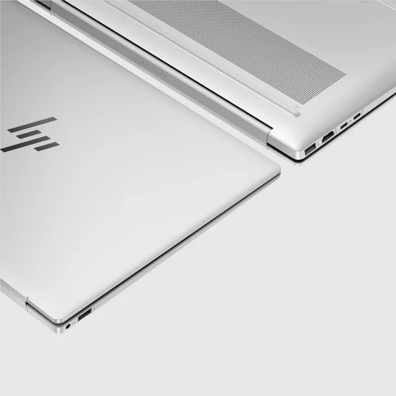 HP Pavilion Plus 14-ew1006na Intel Core Ultra 5 125H Portatīvais dators 35,6 cm (14 collas) WQXGA 16 GB LPDDR5x-SDRAM 512 GB SSD Wi-Fi 6E (802.11ax) Windows 11 Home AI PC Sudrabains (atjaunota prece)