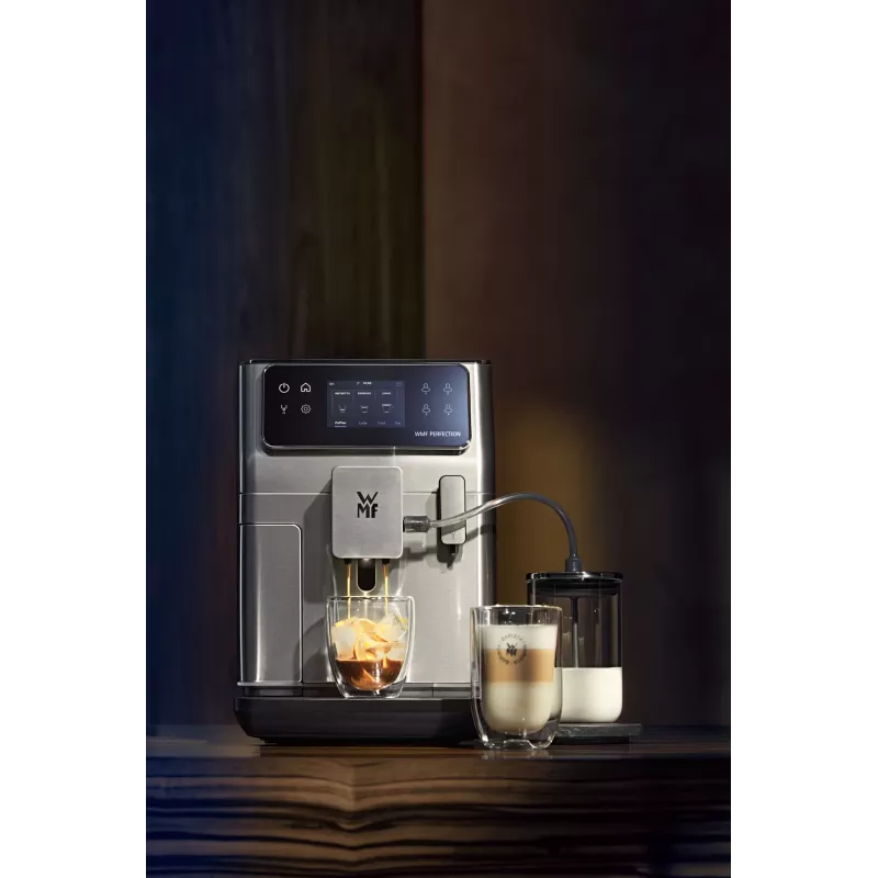 WMF Perfection CP812D pilnībā automātiskais espresso automāts 3 L