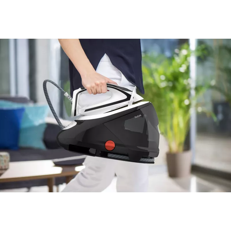 Tefal Pro Express Ultimate GV9550 1.9 L Durilium AirGlide Autoclean zole Melns, Balts