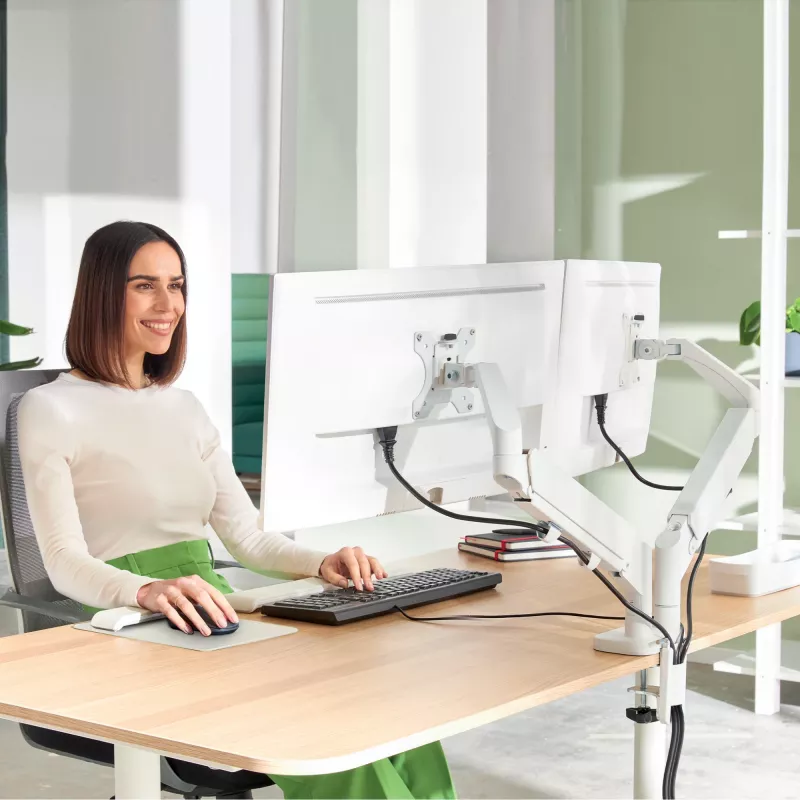 Leitz Ergo vietu taupošs dubultais monitora statnis, skava/caurums, 18 kg, 43,2 cm (17 collas), 81,3 cm (32 collas), 100 x 100 mm, pelēks