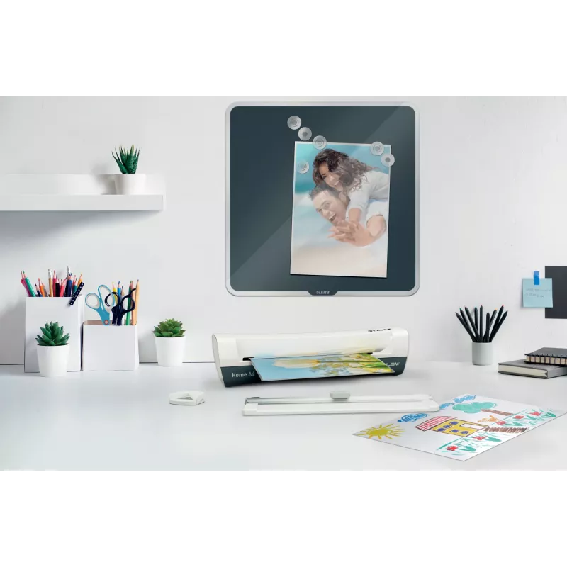 Leitz iLAM Home 4-in-1 A4 laminēšanas ierīces komplekts, 24 cm, karstā laminēšanas ierīce, 300 mm/min, 0.4 mm, A4, 100 µm