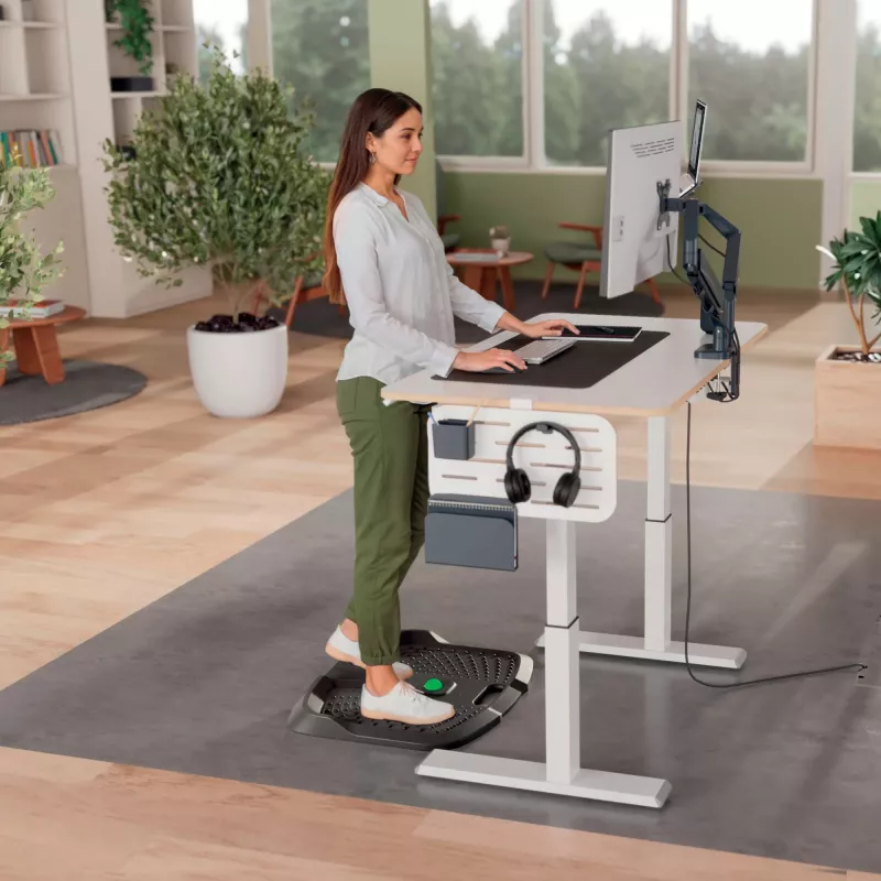 Leitz Ergo Active ergonomisks pretnoguruma paklājiņš stāvēšanai, Taisnstūrveida, Melns, Poliuretāns, Burbulis, Ķīna, 605 x 681 mm