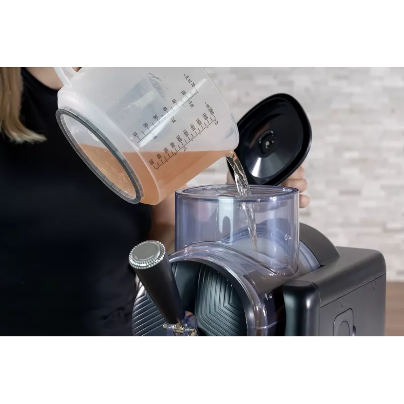 Unold 2in1 Slush un mīkstā saldējuma automāts Sofie 48956 1400 L 150 W Melns