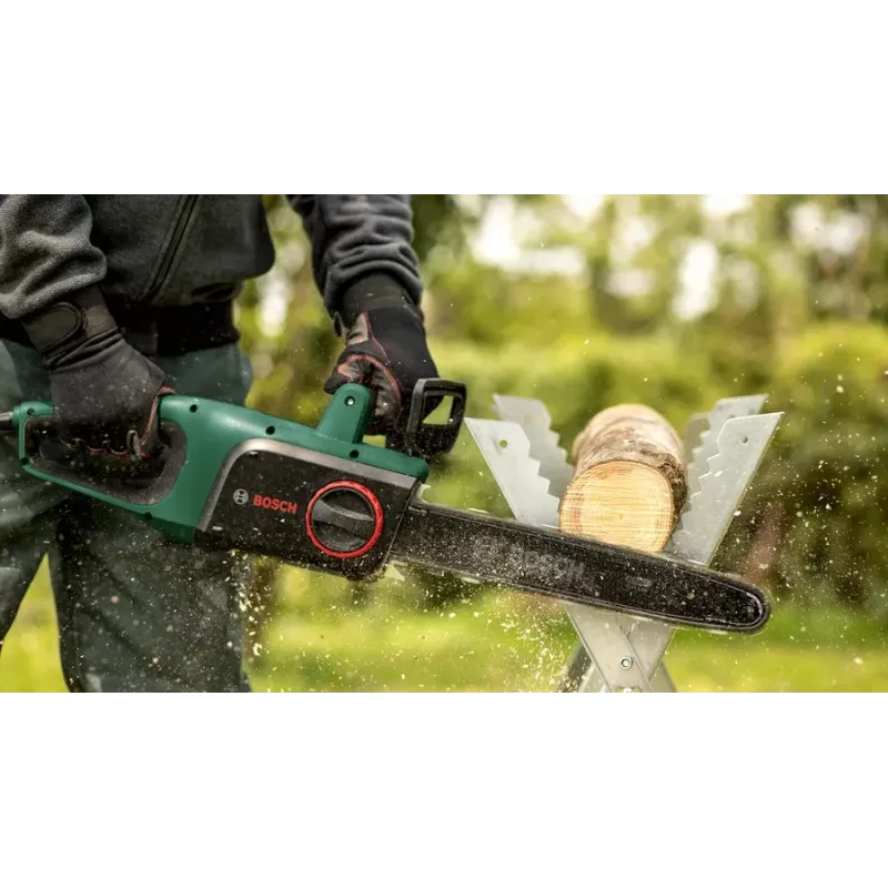 Bosch 0 600 8B8 304 ķēdes zāģis 1800 W zaļš