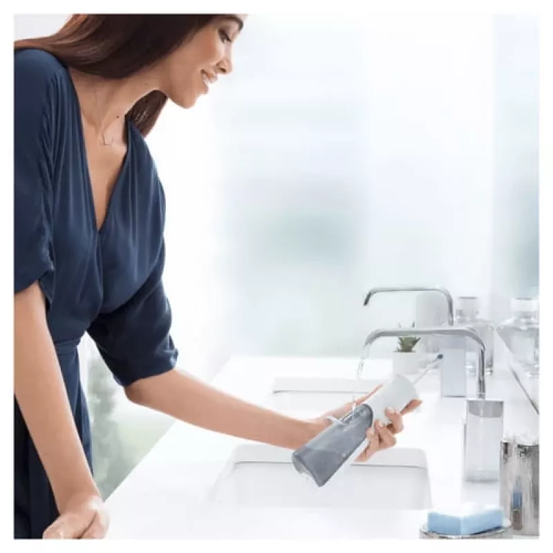 Oral-B Aquacare 6 mutes skalotājs