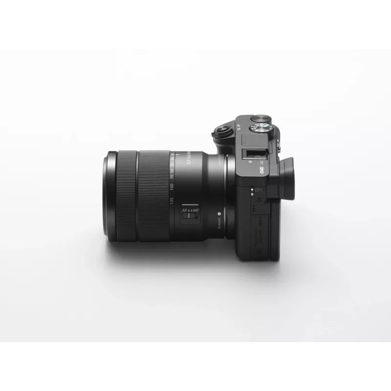 Sony α 6400 + SEL18135 MILC 24,2 MP CMOS 6000 x 4000 pikseļi Melns