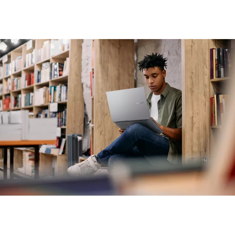 ASUS Vivobook 14 M1407GA-LY012W Copilot+ PC AMD Ryzen™ AI 7 445 klēpjdators 35,6 cm (14 collas) WUXGA 16 GB DDR5-SDRAM 512 GB SSD Wi-Fi 6 (802.11ax) Windows 11 Home holandiešu sudraba
