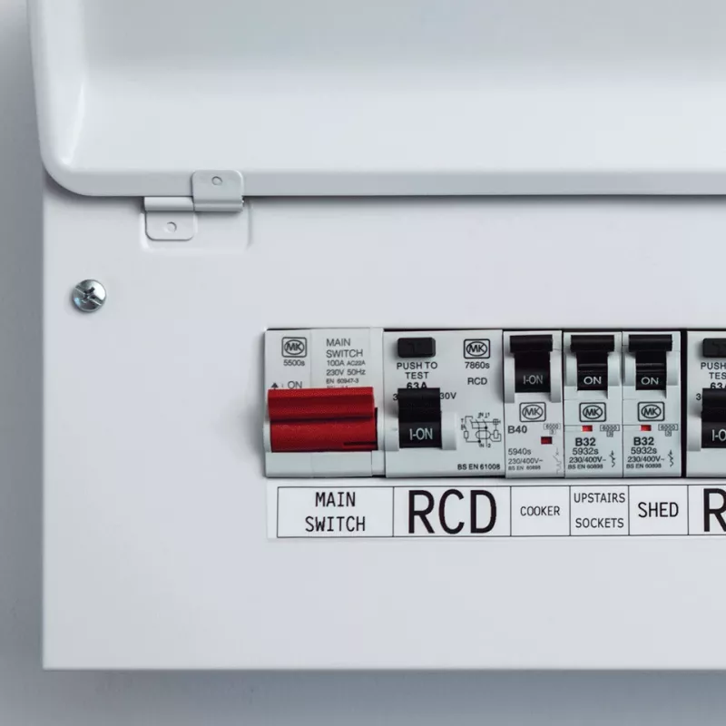 Brother PT-E560BTVP etiķešu printeris Termiskā pārnese 180 x 180 DPI 20 mm/sek Vadu un bezvadu HSE/TZe Bluetooth QWERTY