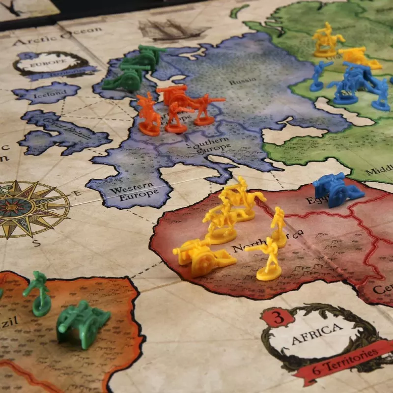Galda spēle Hasbro Gaming Risk War Ieteicamais vecums 10 gadi