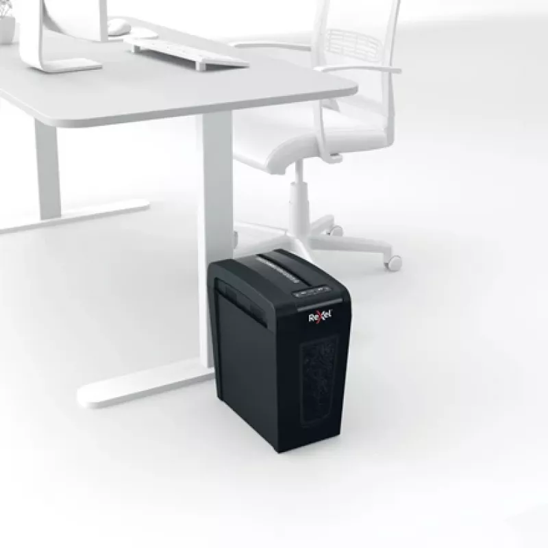 Rexel Secure X8-SL Whisper-Shred Cross Cut papīra smalcinātājs P4