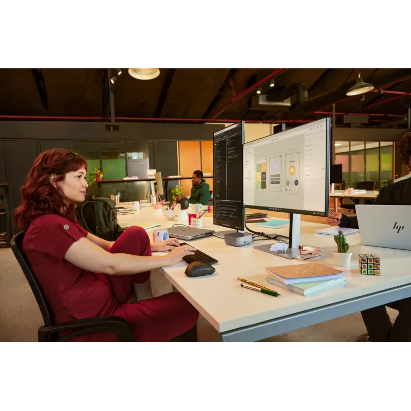 HP Series 7 Pro 27 inch 4K Conferencing Monitor - 727pm