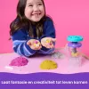 Kinetic Sand, Smoothie Mixer rotaļu komplekts, Lieldienu groziņa pildījums, ietver 14 oz formējamas rotaļu smiltis, instrumentus un saldējuma formiņu, rotaļu pārtikas rotaļlieta