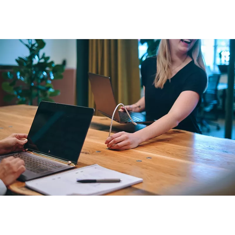 Ochno O-DO-100-2, USB C, USB 3.2 Gen 2 (3.1 Gen 2), 10000 Mbit/s, iebūvējams darbvirsmā, galds, vīrišķais