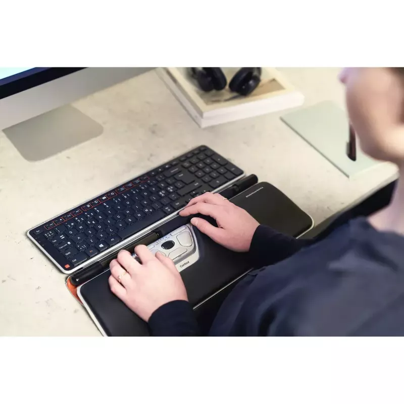Contour Design Rollerpele Red Plus vadu ergonomiskā pele USB-C 2800 DPI