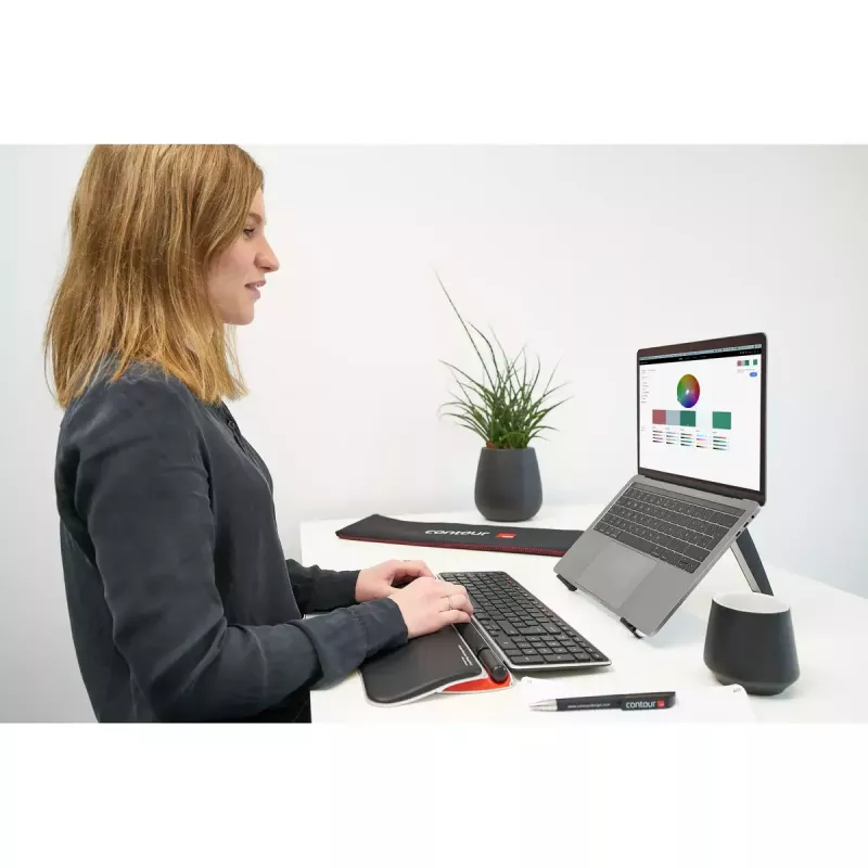 Contour Rollerpele Red Plus WL Travel Kit — bezvadu RF, pilna izmēra tastatūras formas faktors, melns, komplektā pele un plaukstas balsts