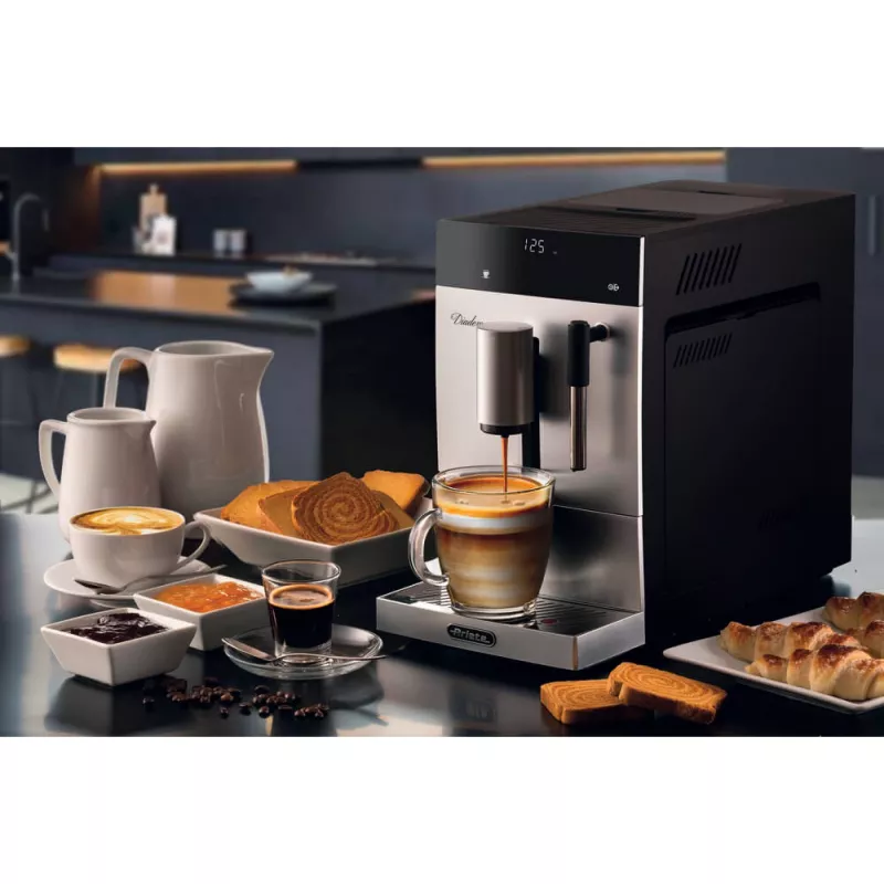 Ariete 1452 Diadema, automātiskais kafijas automāts, 1350 W, 19 bāru spiediens, kafijai, americano un karstajam ūdenim, kapučinatora ierīce, LED displejs, regulējams izvads, sudraba krāsā