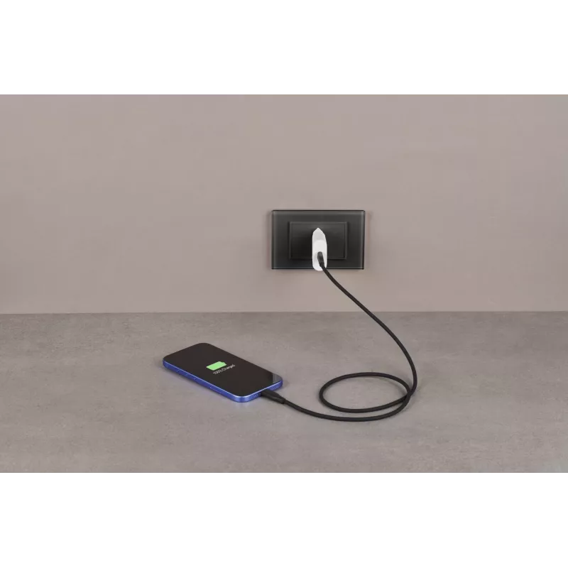Cellularline GAN sienas lādētājs USB-C 30W PD USB-C 30W PD sienas lādētājs ar GaN tehnoloģiju