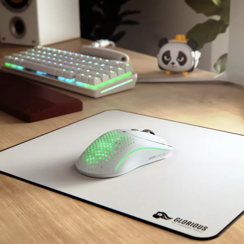 Glorious Gaming Glorious Model O Wireless 2 - Matte balta, labās rokas, lāzera, RF bezvadu + USB Type-C, 26000 DPI, 1 ms, balta