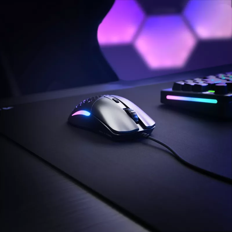 Glorious Gaming Model O Eternal pele labās rokas USB Type-A optiskā 12000 DPI