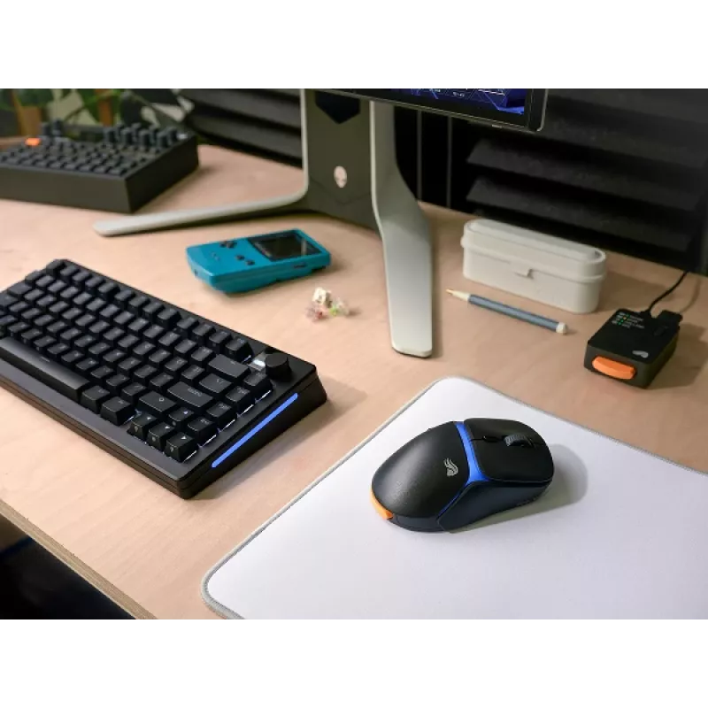 Glorious Gaming Model D3 Wireless Gaming pele - InfinitePlay nomaināmo bateriju sistēma, 8k aptaujas frekvence, 130M klikšķu optiskie slēdži, īpaši viegla 69g, 30K DPI optiskais sensors, RGB - melna