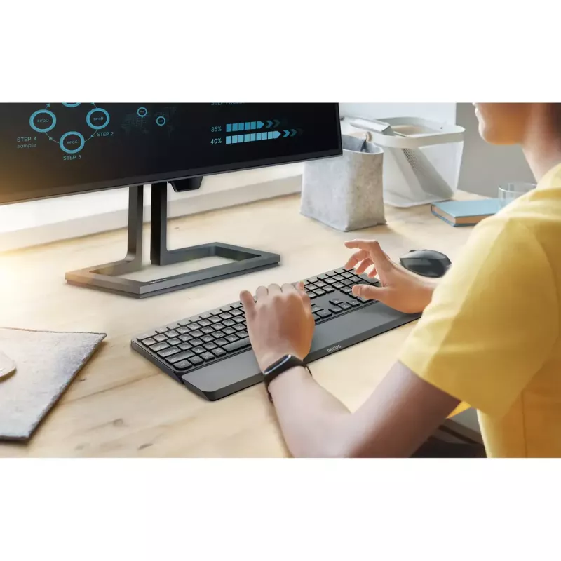 Philips 6000 sērija SPT6607B/31 tastatūra ar peli iekļauta Universāla RF bezvadu + Bluetooth Melna