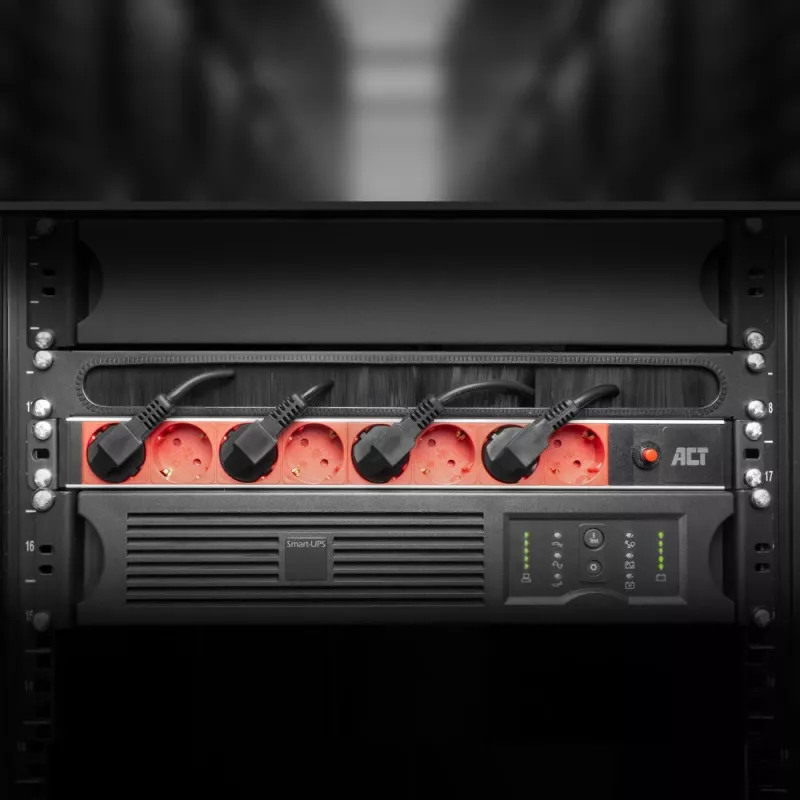 Strāvas sadales bloks ACT PD3004 19 collas C14 IEC60320 ar 8 F tipa kontaktligzdām, 3 m H05VV-F 3G1.0, 230 V 10 A