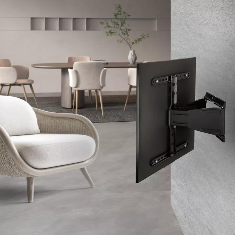 Pilnībā kustīgs TV sienas stiprinājums ACT AC8357 43 collu–90 collu ekrāniem, VESA 100x200–600x400, slīpums -15°–3°, pagriešana ±30°, maks. slodze 50 kg, īpaši plāns