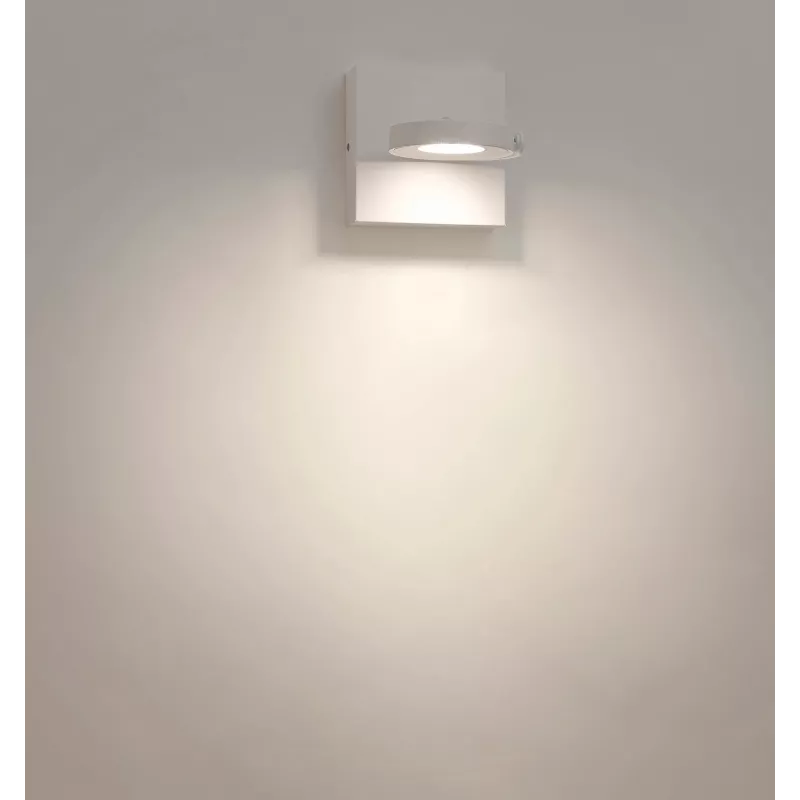 Virszemē uzstādāms LED prožektors Signify Philips Dimmable Clockwork 6,5 W, 500 lm, 2700 K, IP20, balts