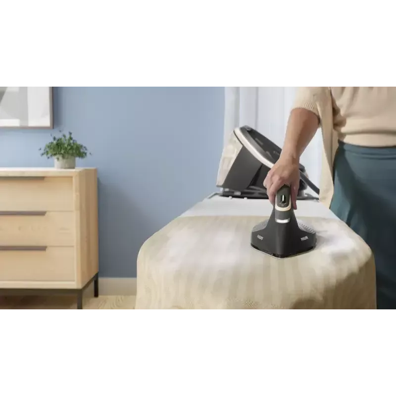 Tvaika ģeneratora gludeklis Philips PerfectCare 7000 Series PSG7300/20 — 3120 W, 1,5 L tvertne, 650 g/min pastiprinājums, SteamGlide Elite gludināšanas zole