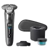 Elektriskais skuveklis Philips SHAVER Series 8000 S8697/55 Mitrai un sausai skūšanai, hromēts