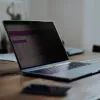 StarTech.com 13.3 collu pārliekamais klēpjdatora privātuma ekrāns MacBook Pro, pretatspīduma un zilās gaismas samazināšanas privātuma filtrs, ekrāna aizsargs ar +/- 30° skata leņķi