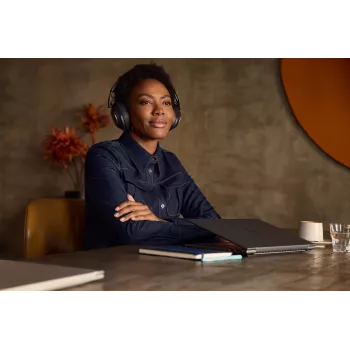 HP Poly Voyager Surround 80 UC Microsoft Teams sertificēta USB-C austiņa +USB-C/A adapteris
