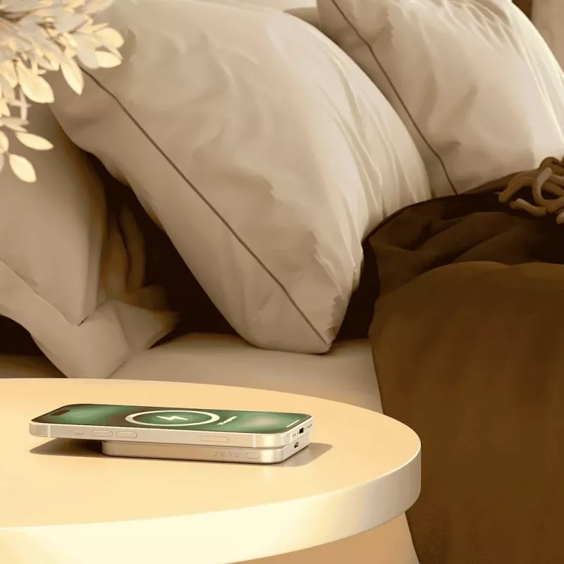 ZENS Pro 1 plāns 5000 mAh bezvadu uzlāde balta