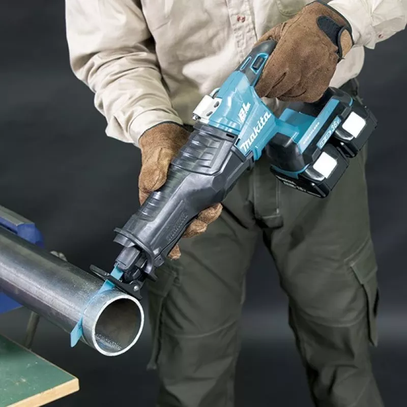 Makita DJR360Z 36V (2 x 18V) bezvada zobenzāģis