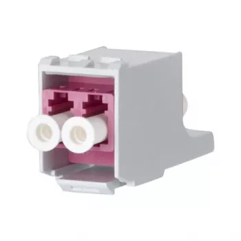 METZ CONNECT 15091075-I. Bauart: Flach, Produktfarbe: Violett, Weiß, Anschluss 1: RJ-45 (15091075-I)