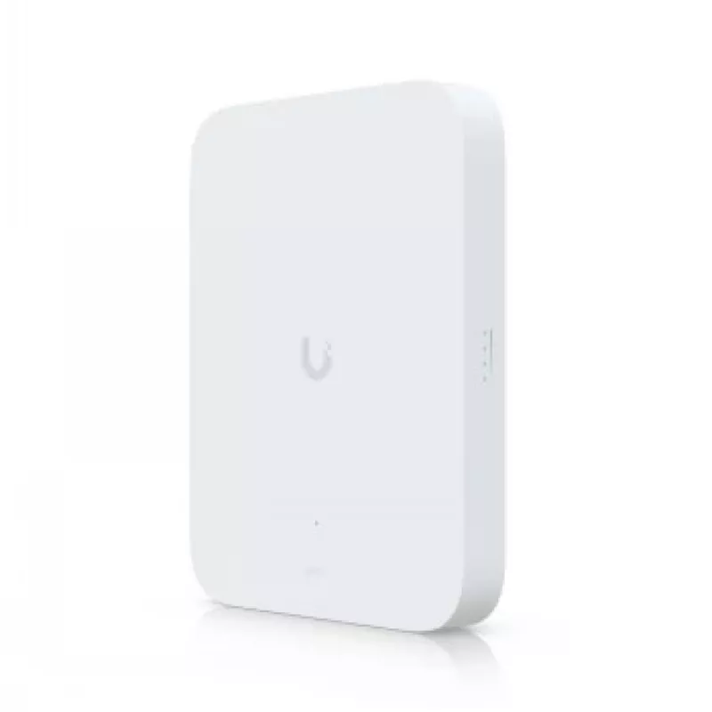 Ubiquiti UniFi 5G Max Outdoor 5G DL līdz 3,6 Gbit/s, 4G DL līdz 1,6 Gbit/s, 1x 2.5G LAN, IPX6 laikapstākļu aizsardzība